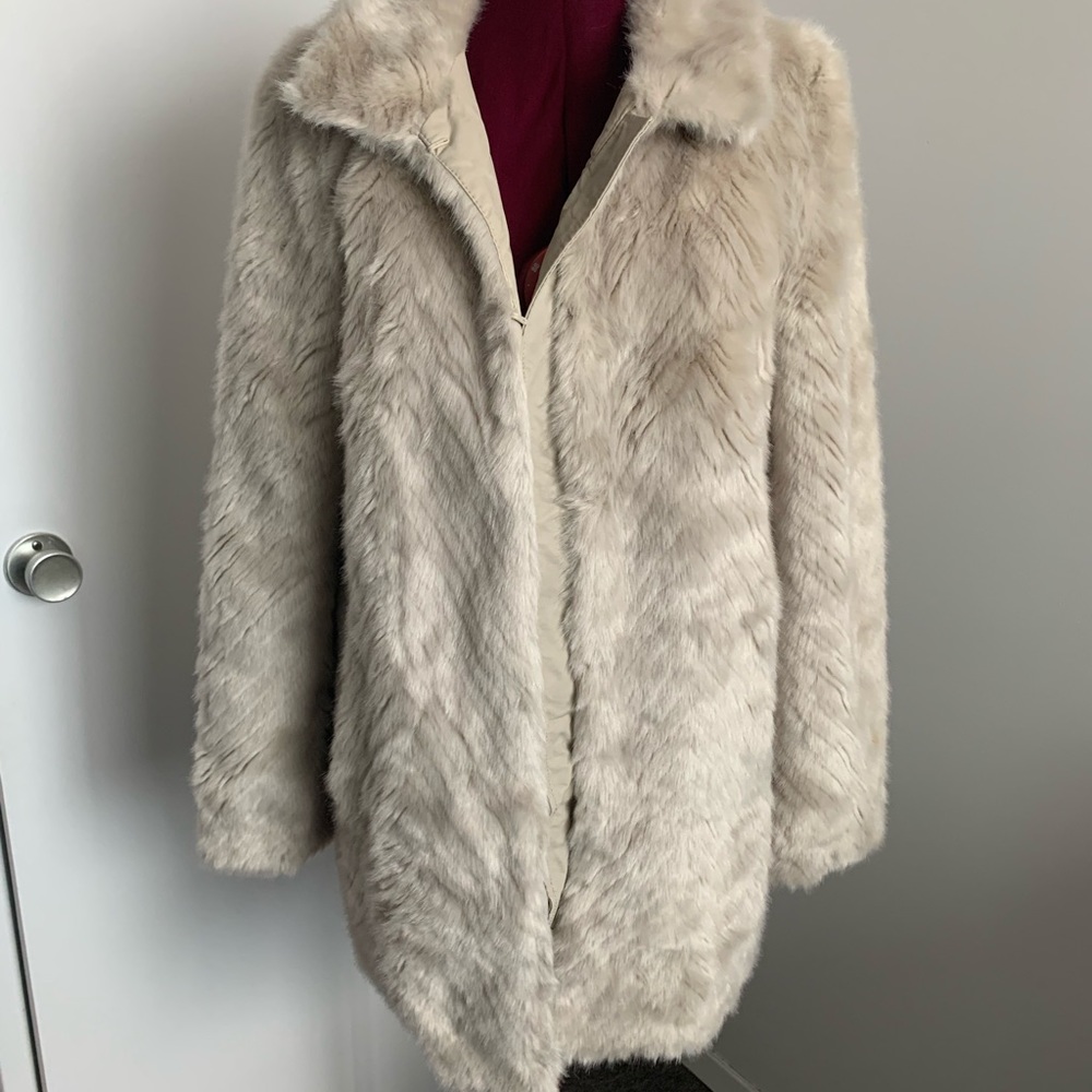 Coat Guess sz M